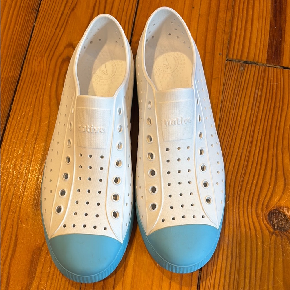 Native Men’s Shoes in White and Blue, size 12